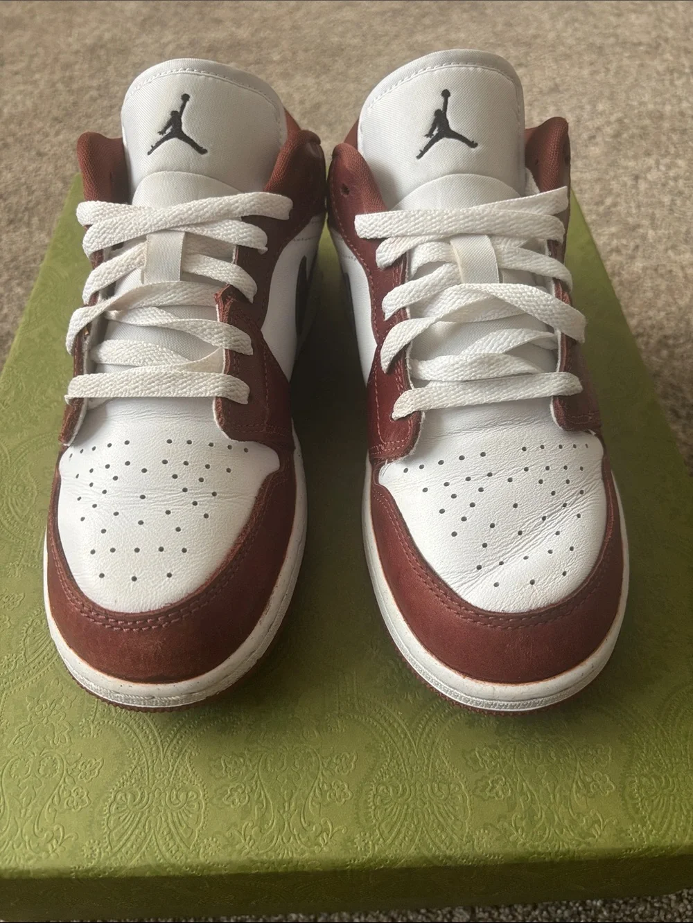 Nike Air Jordan Low-Top Sneakers in White and Brown Red-Brown